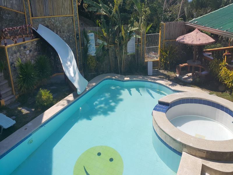 Palangan Bayview Beach Resort Puerto Galera Buitenkant foto